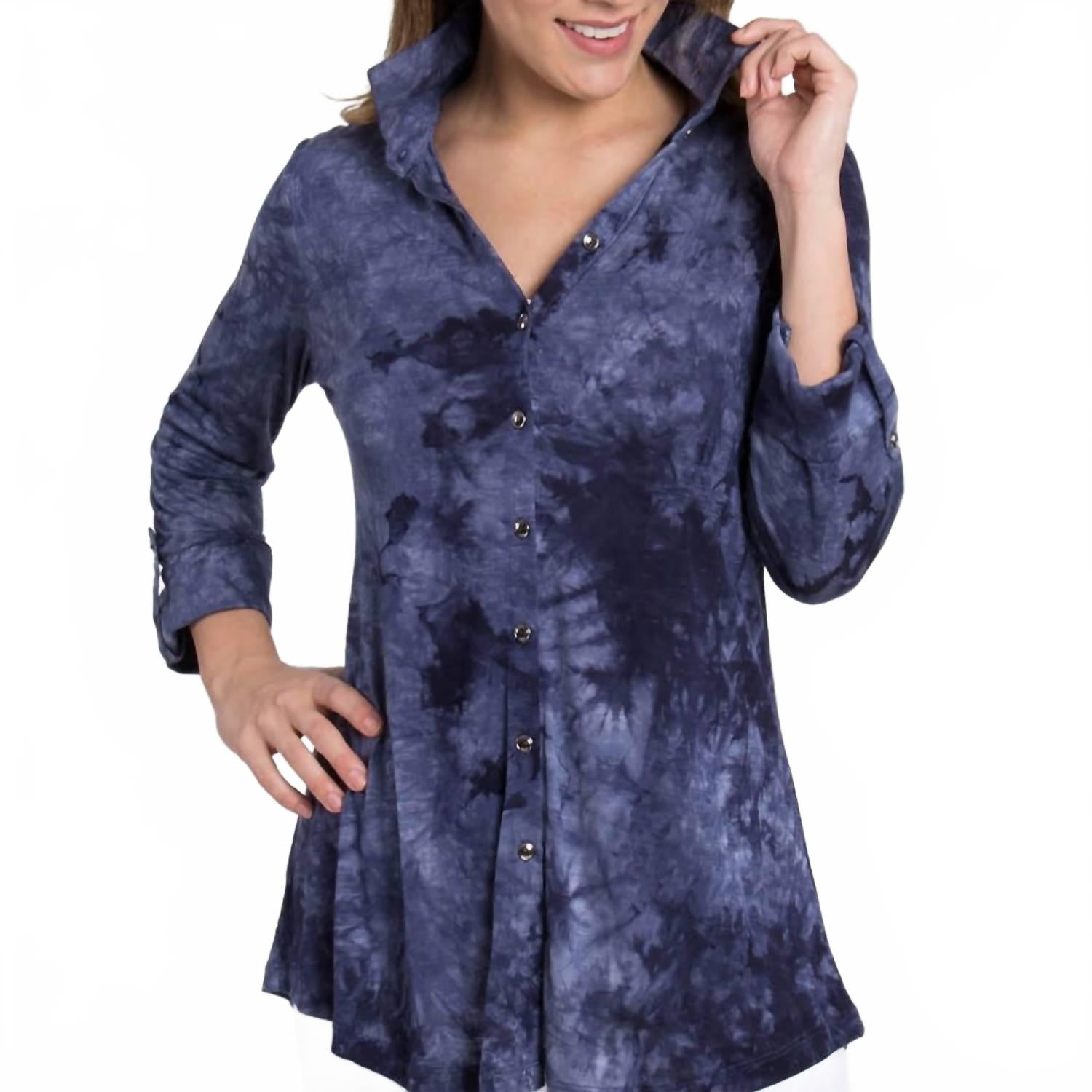 Тай-дай рубашка на пуговицах в цвете Navy Simply Noelle
Тай-дай рубашка на пуговицах в цвете Navy Simply Noelle