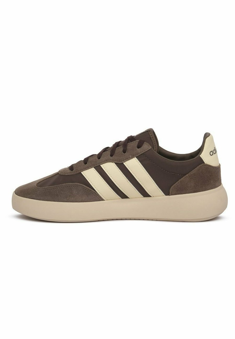 Кроссовки Adidas Originals BARREDA DECODE, Marron Creme/Off-White
Кроссовки Adidas Originals BARREDA DECODE, Marron Creme/Off-White