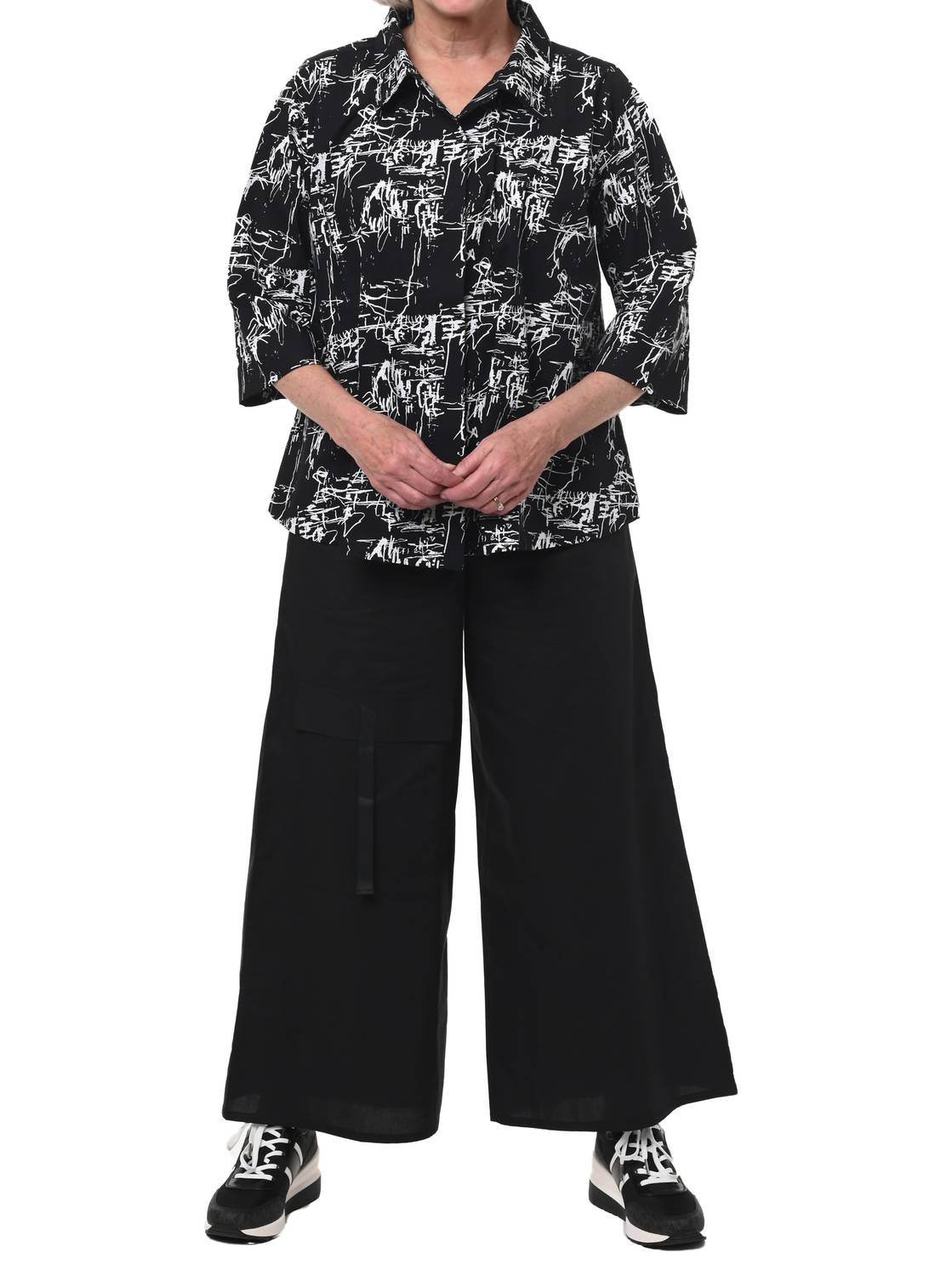 Блузка Alice с черной гравировкой Tulip Clothing, Black Etching
Блузка Alice с черной гравировкой Tulip Clothing, Black Etching