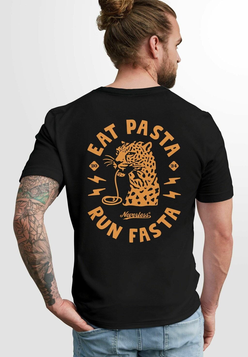 Принт футболки Back Schrift Eat Pasta Brustlogo Retro Fashion Streetstyle Neverless, черный
Принт футболки Back Schrift Eat Pasta Brustlogo Retro Fashion Streetstyle Neverless, черный