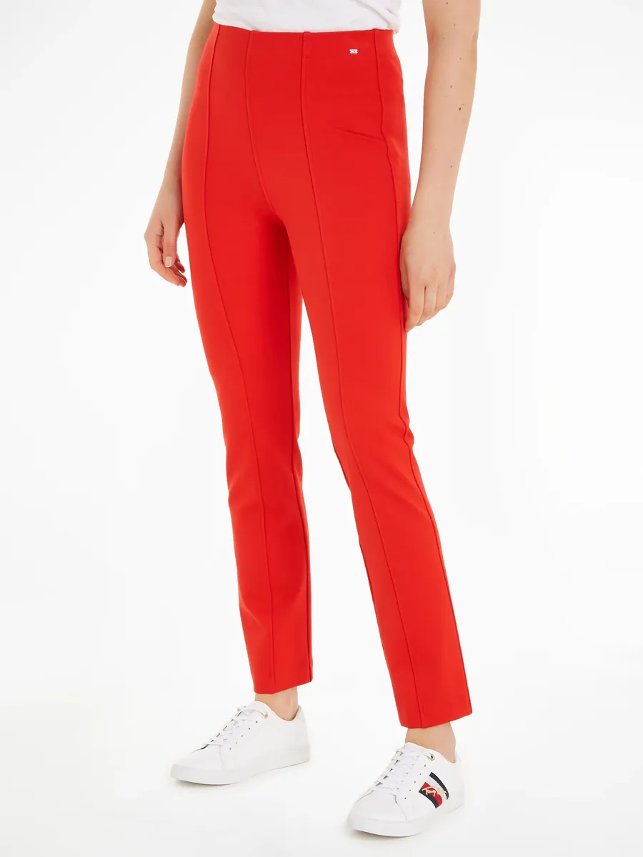 Трикотажные брюки Tommy Hilfiger "SLIM ELEVATED KNITTED PANT", с металлической фирменной биркой, цвет Fierce_Red
Трикотажные брюки Tommy Hilfiger "SLIM ELEVATED KNITTED PANT", с металлической фирменной биркой, цвет Fierce_Red