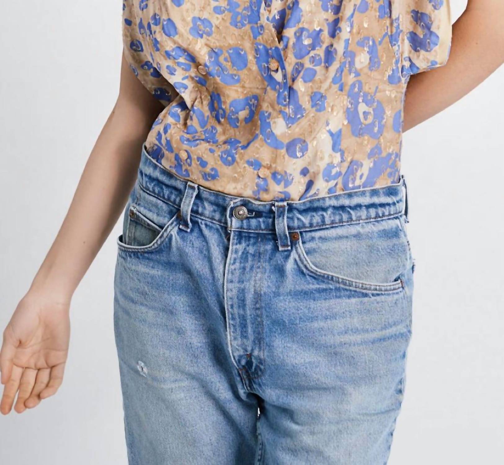 Блузка Yoda в цвете металлик-лаванда-леопард Smythe
Блузка Yoda в цвете металлик-лаванда-леопард Smythe