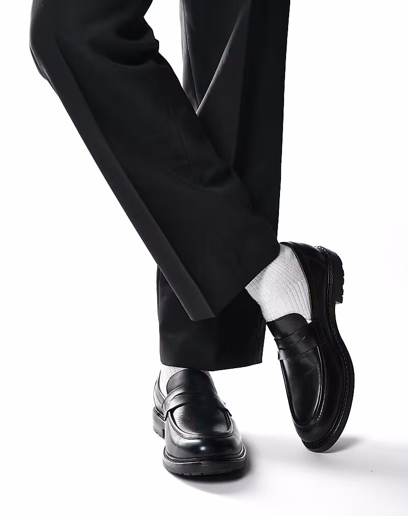 Лоферы Base London Ivey черного цвета
Лоферы Base London Ivey черного цвета