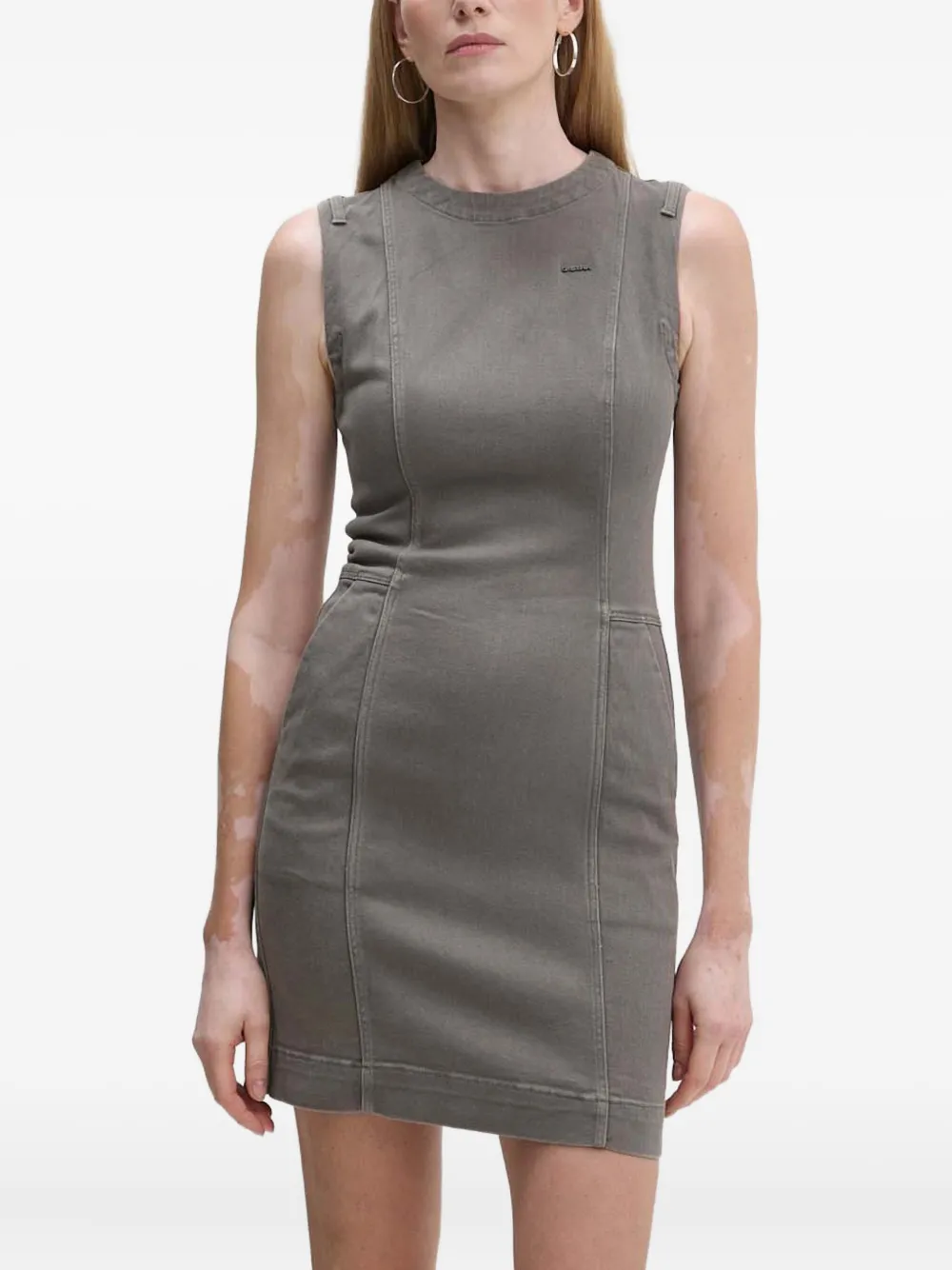 Платье без рукавов со вставками G-Star RAW, серый
Платье без рукавов со вставками G-Star RAW, серый