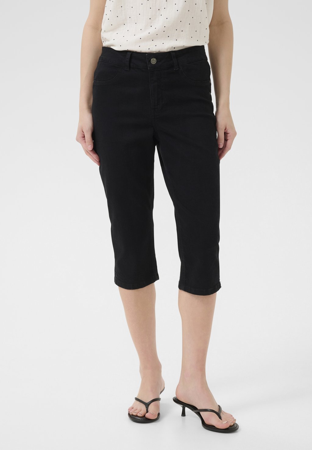 Джинсовые шорты Kaffe, цвет Black Deep
Джинсовые шорты Kaffe, цвет Black Deep