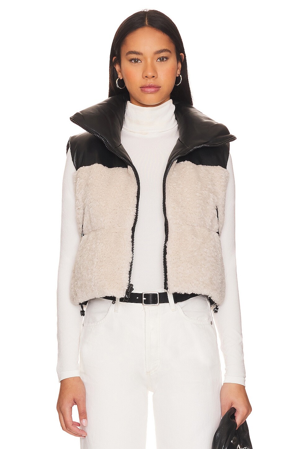 Жилет LAMARQUE Melicia, цвет Black & Ecru
Жилет LAMARQUE Melicia, цвет Black & Ecru