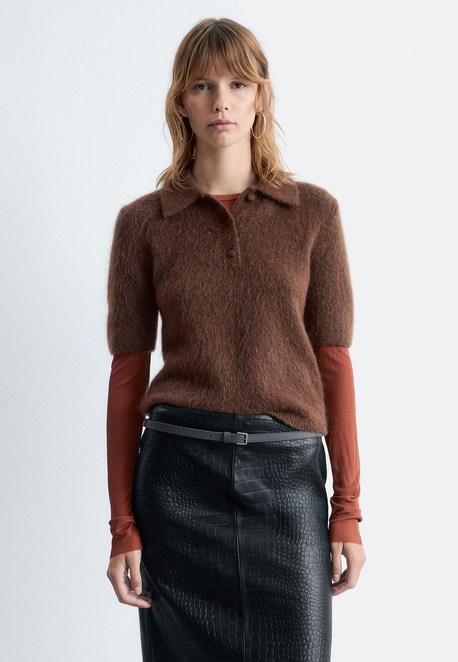 Поло & other stories BRUSHED, Dark Brown
Поло & other stories BRUSHED, Dark Brown