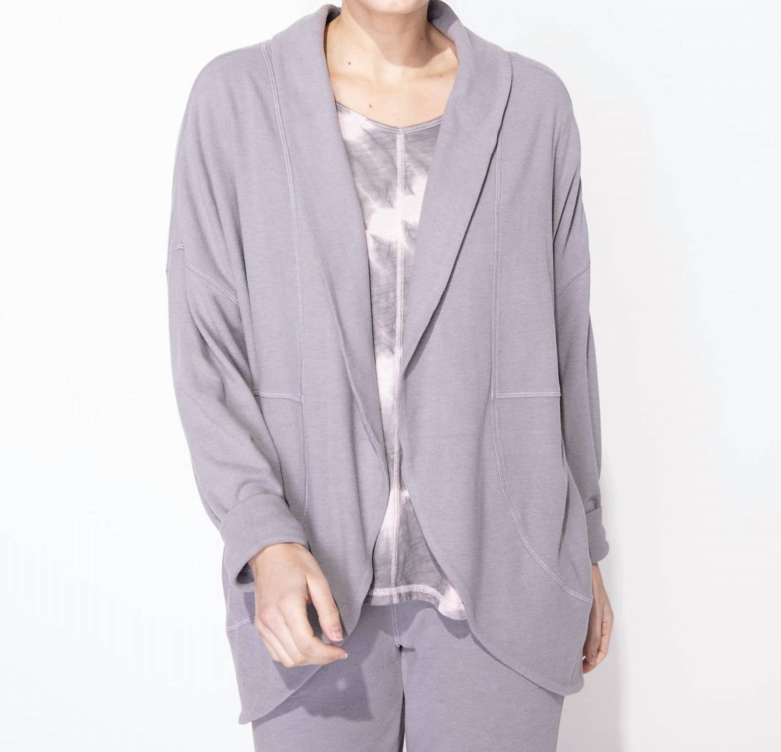 Куртка-кокон в тумане Escape By Habitat, Fog
Куртка-кокон в тумане Escape By Habitat, Fog