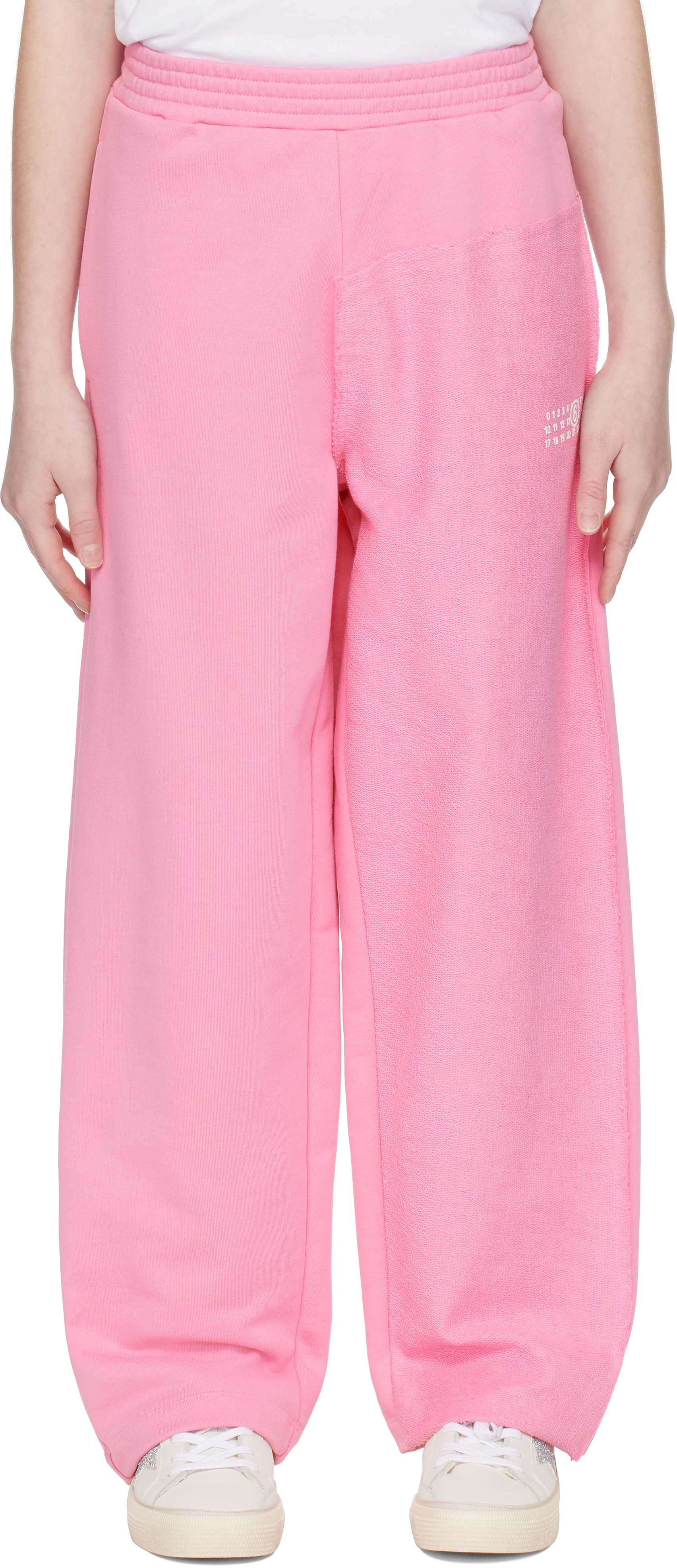 Детские спортивные штаны из французского трикотажа MM6 Maison Margiela
Детские спортивные штаны из французского трикотажа MM6 Maison Margiela