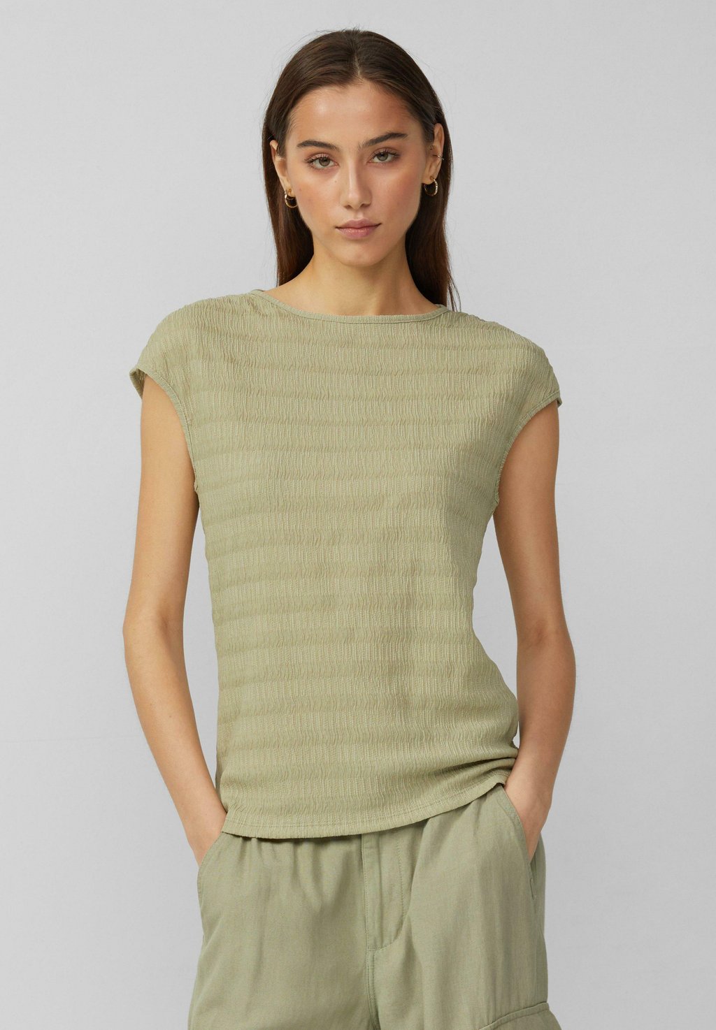 Футболка с принтом Basic T-shirt QS, зеленый
Футболка с принтом Basic T-shirt QS, зеленый