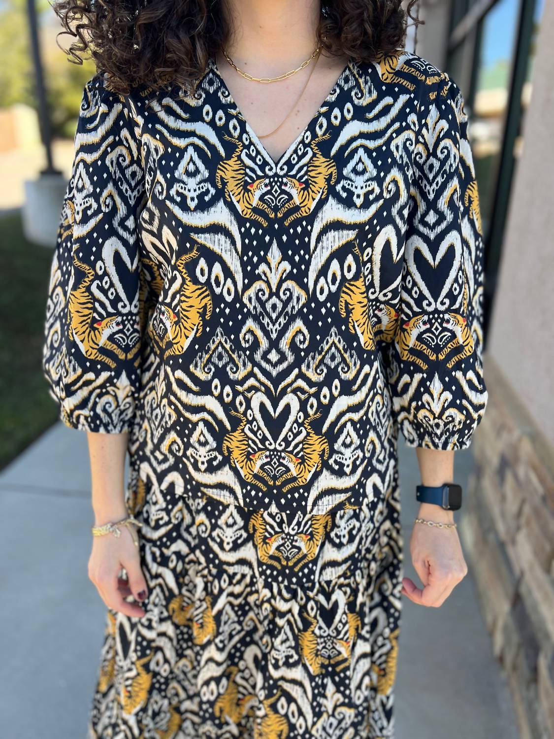 Топ Blakely в золотистом оттенке BRITON COURT, золотой
Топ Blakely в золотистом оттенке BRITON COURT, золотой