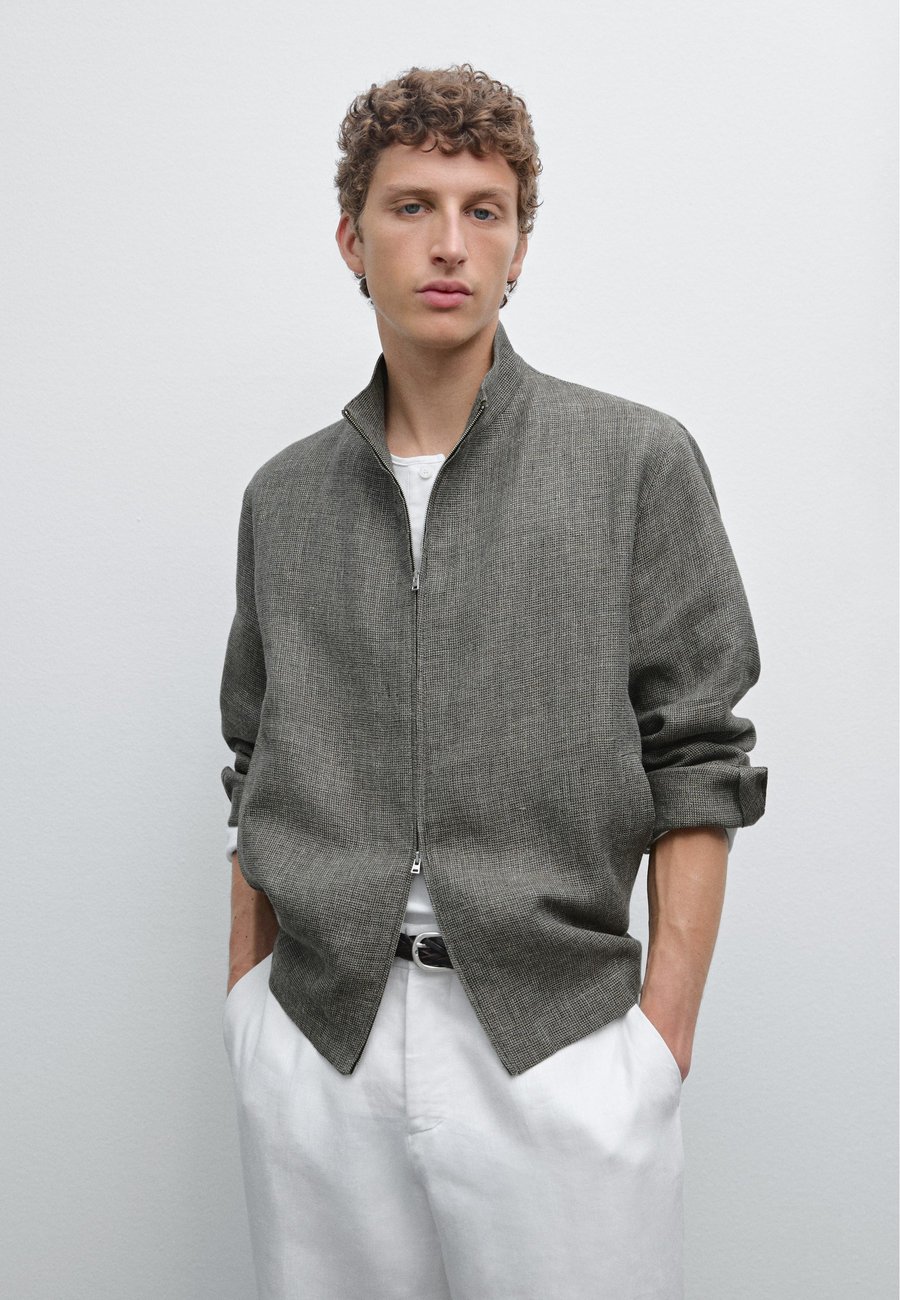 Куртка Massimo Dutti FADED TEXTURED LIGHTWEIGHT, Grey
Куртка Massimo Dutti FADED TEXTURED LIGHTWEIGHT, Grey