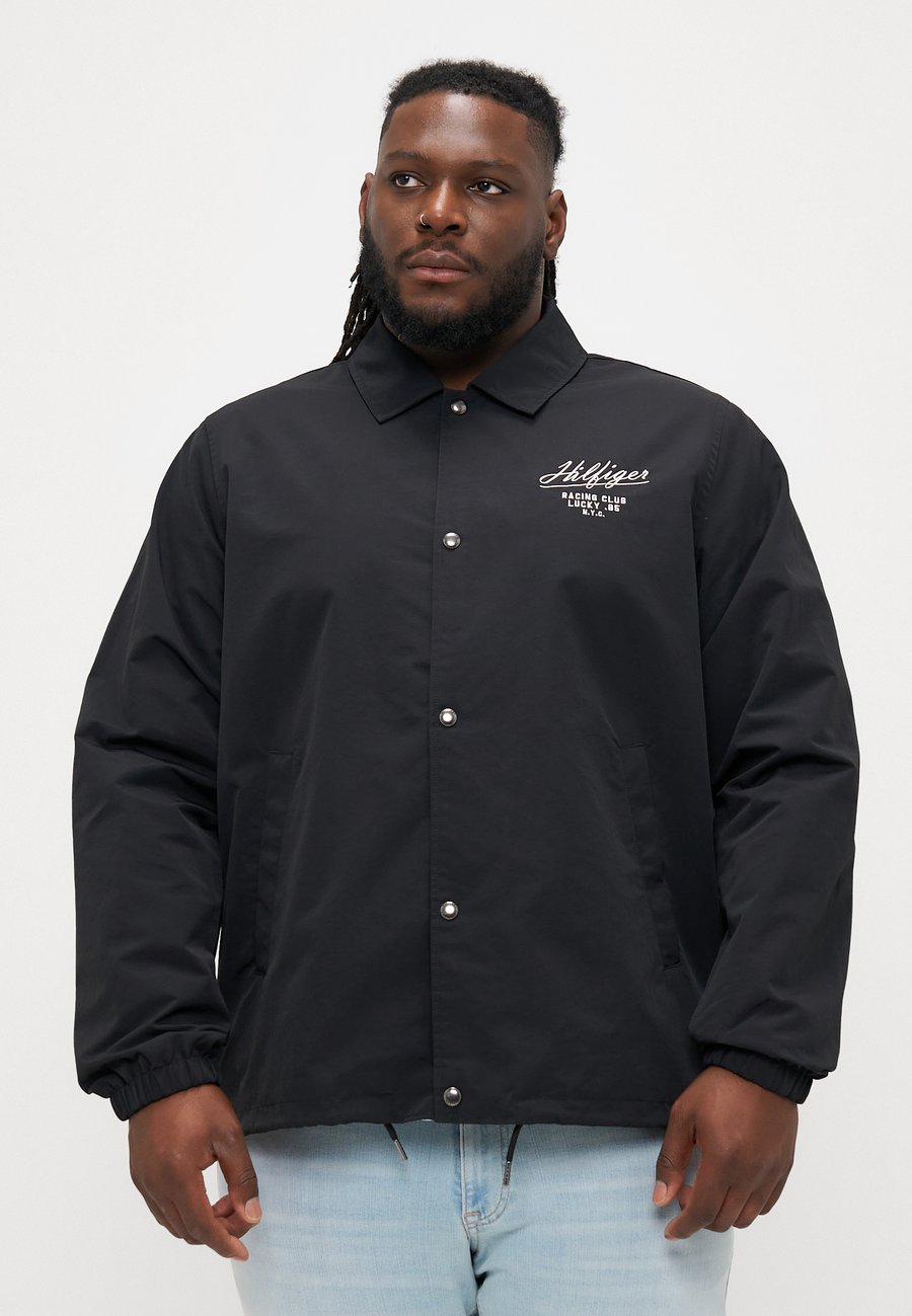 Куртка Tommy Hilfiger RACING COACH JACKET, Black
Куртка Tommy Hilfiger RACING COACH JACKET, Black