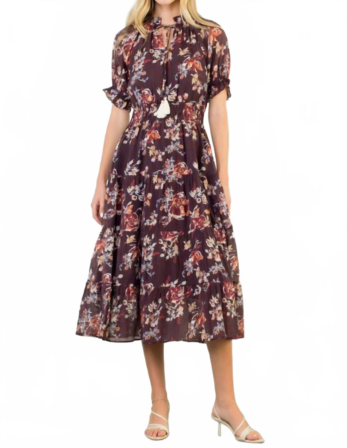THML Длинное платье с короткими рукавами и цветочным принтом, бордового цвета
THML Длинное платье с короткими рукавами и цветочным принтом, бордового цвета