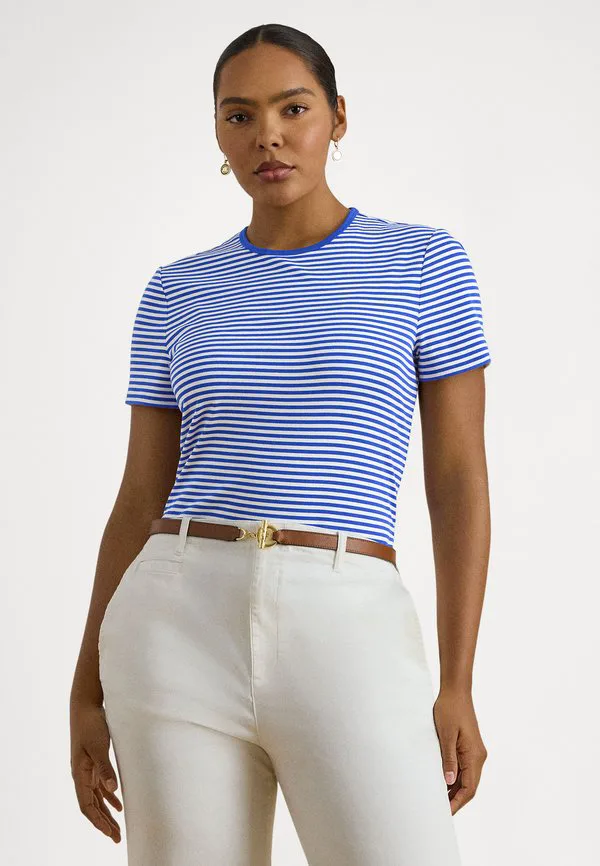 Футболка alli с коротким рукавом и принтом Lauren Ralph Lauren Woman, Cruise Royal/White, Белый, Футболка alli с коротким рукавом и принтом Lauren Ralph Lauren Woman, Cruise Royal/White
Футболка alli с коротким рукавом и принтом Lauren Ralph Lauren Woman, Cruise Royal/White, Белый, Футболка alli с коротким рукавом и принтом Lauren Ralph Lauren Woman, Cruise Royal/White
