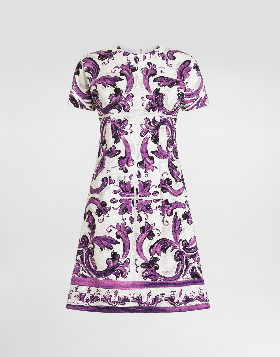 Платье с принтом майолика Dolce & Gabbana, мультиколор
Платье с принтом майолика Dolce & Gabbana, мультиколор