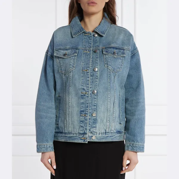 Джинсовая куртка стандартного кроя Armani Exchange, синий
Джинсовая куртка стандартного кроя Armani Exchange, синий