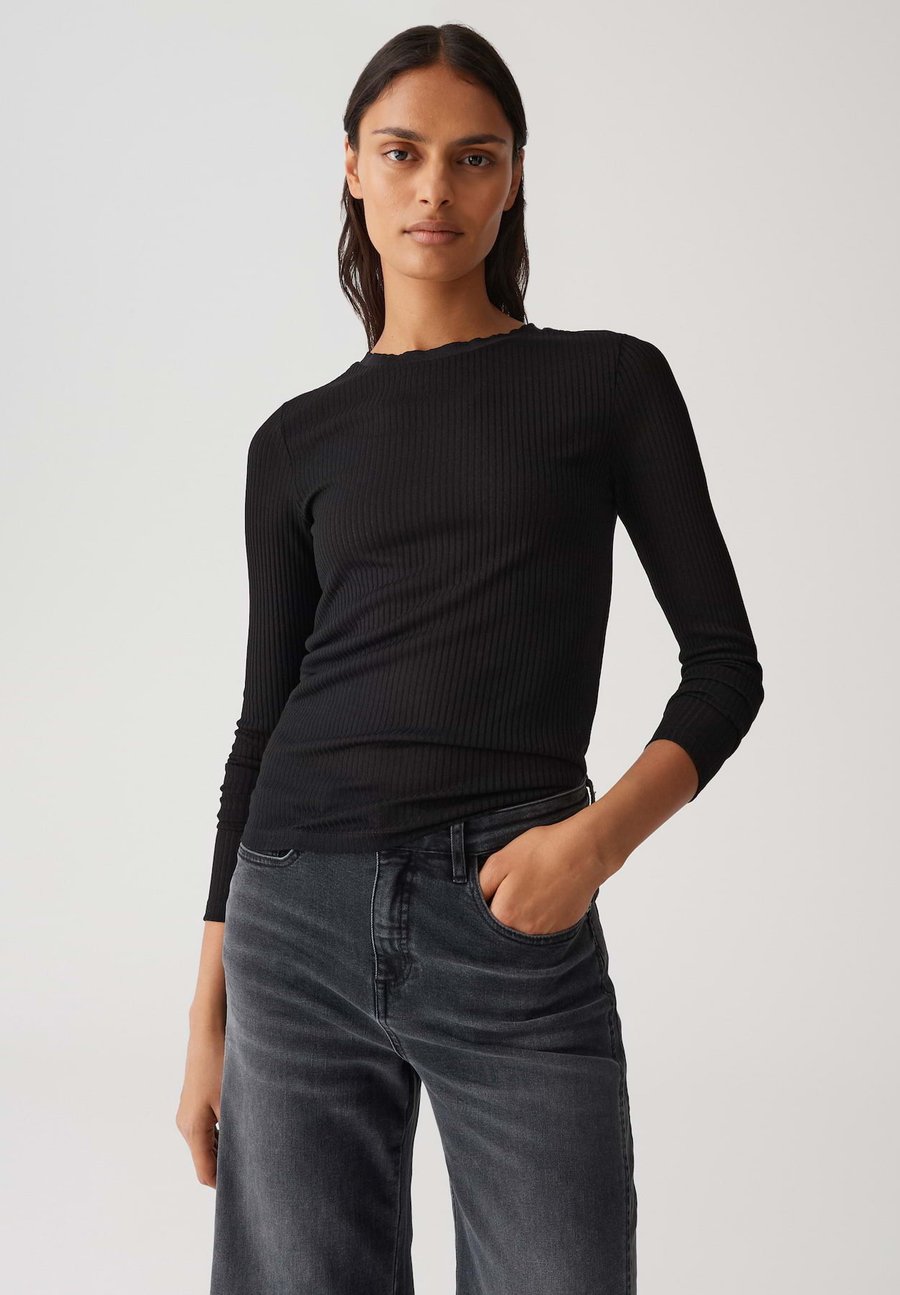 Джемпер OPUS SLIM FIT RIB, Black
Джемпер OPUS SLIM FIT RIB, Black