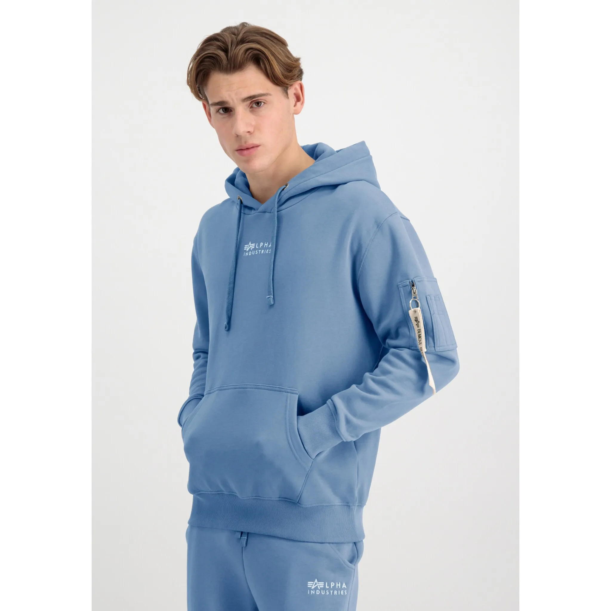 Толстовка Alpha Industries " Alpha Industries Мужчины - Толстовки Organics EMB Hoody", цвет Organic Petrol
Толстовка Alpha Industries " Alpha Industries Мужчины - Толстовки Organics EMB Hoody", цвет Organic Petrol