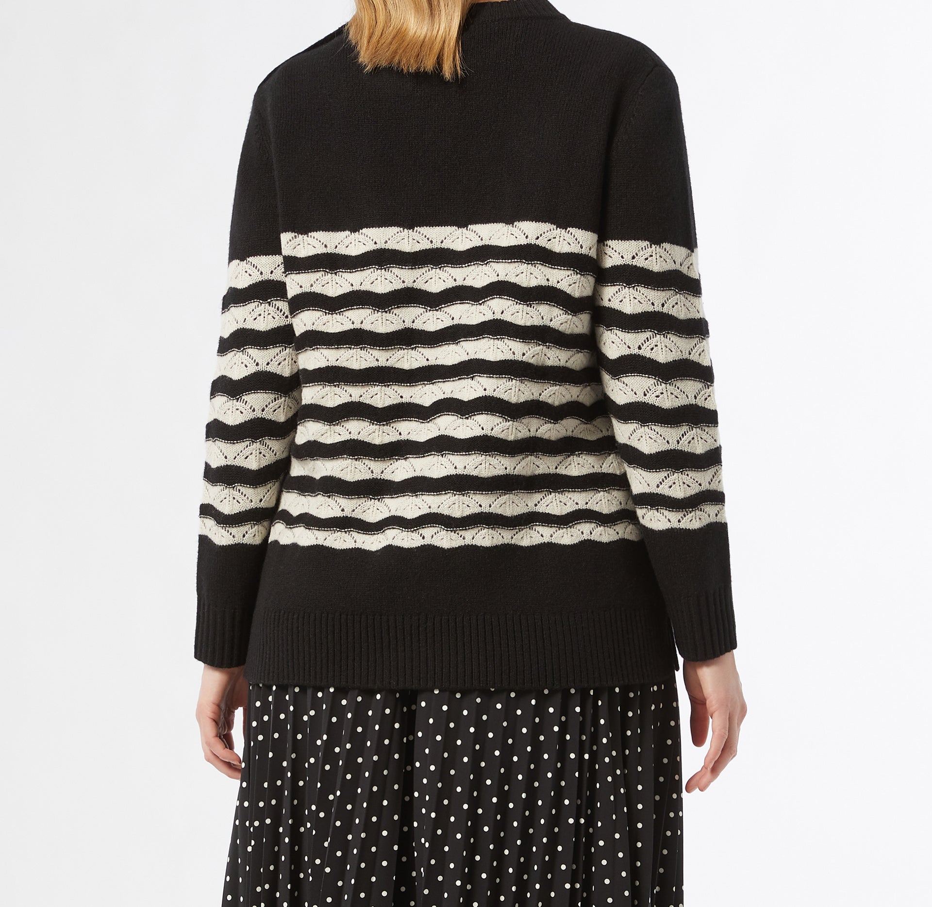 Пуловер UMBERTA Marina Rinaldi, черный
Пуловер UMBERTA Marina Rinaldi, черный