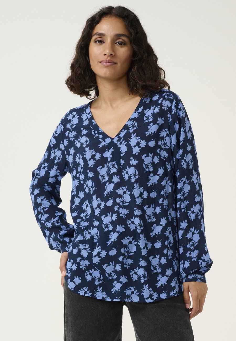Блуза Kaffe AMBER PRINTED, Midnight Mebbflow Flower/Blue
Блуза Kaffe AMBER PRINTED, Midnight Mebbflow Flower/Blue