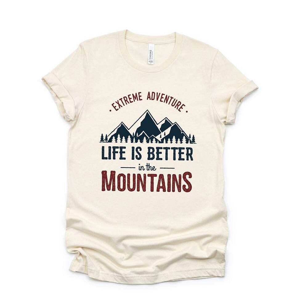 Жизнь лучше в горах Красочная футболка с короткими рукавами и рисунком Simply Sage Market, цвет Cream
Жизнь лучше в горах Красочная футболка с короткими рукавами и рисунком Simply Sage Market, цвет Cream