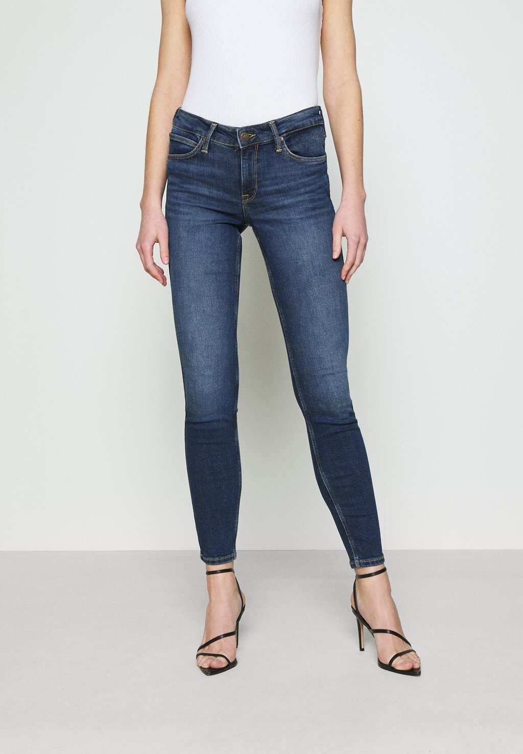 Джинсы Skinny Fit Lee
Джинсы Skinny Fit Lee