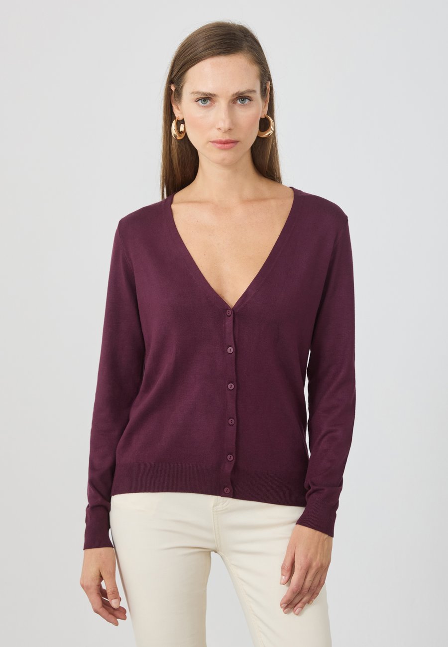 Кардиган Anna Field Cardigan, Winetasting/Dark Red
Кардиган Anna Field Cardigan, Winetasting/Dark Red
