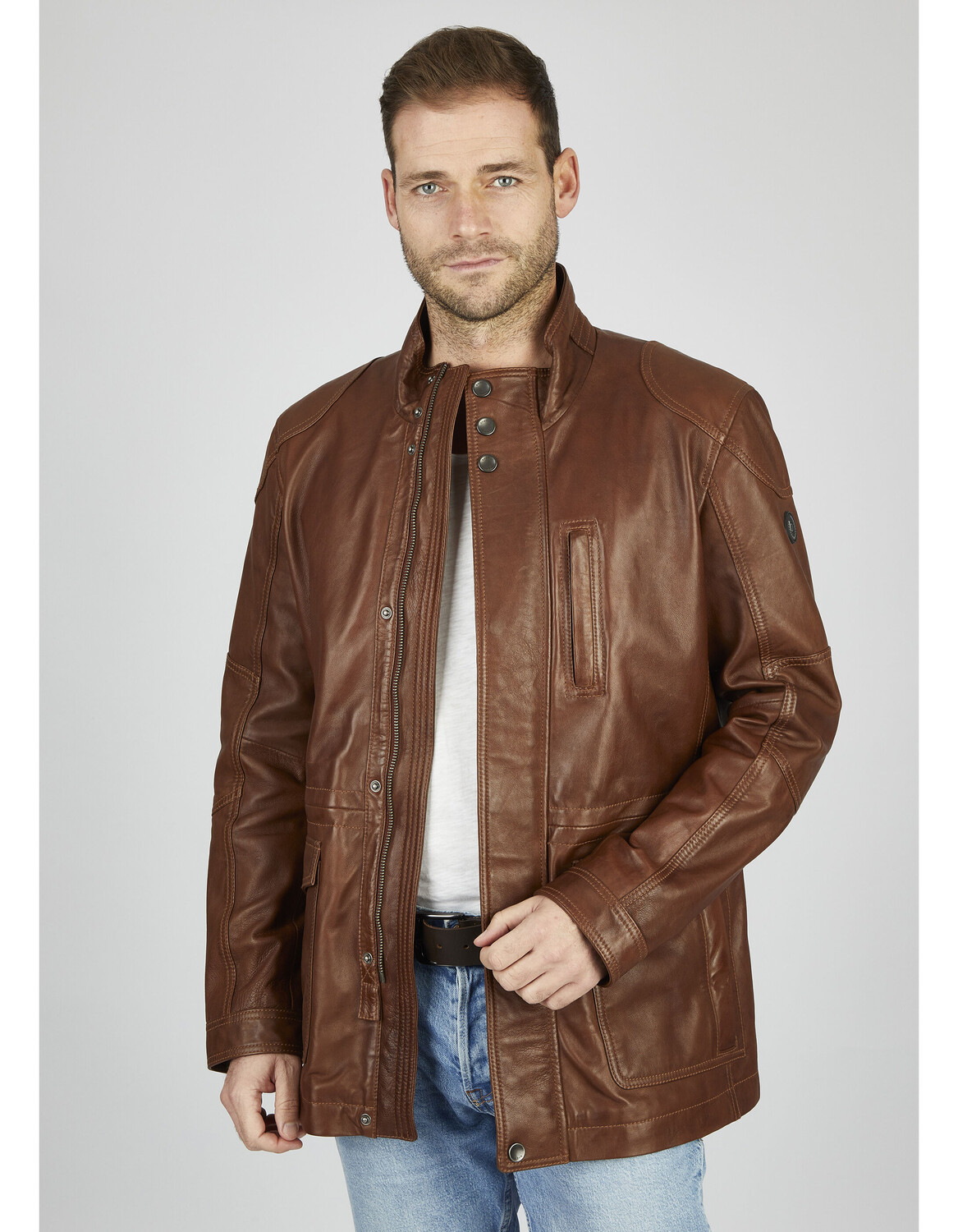 Кожаная куртка Bugatti Andiamo, коньячный
Кожаная куртка Bugatti Andiamo, коньячный