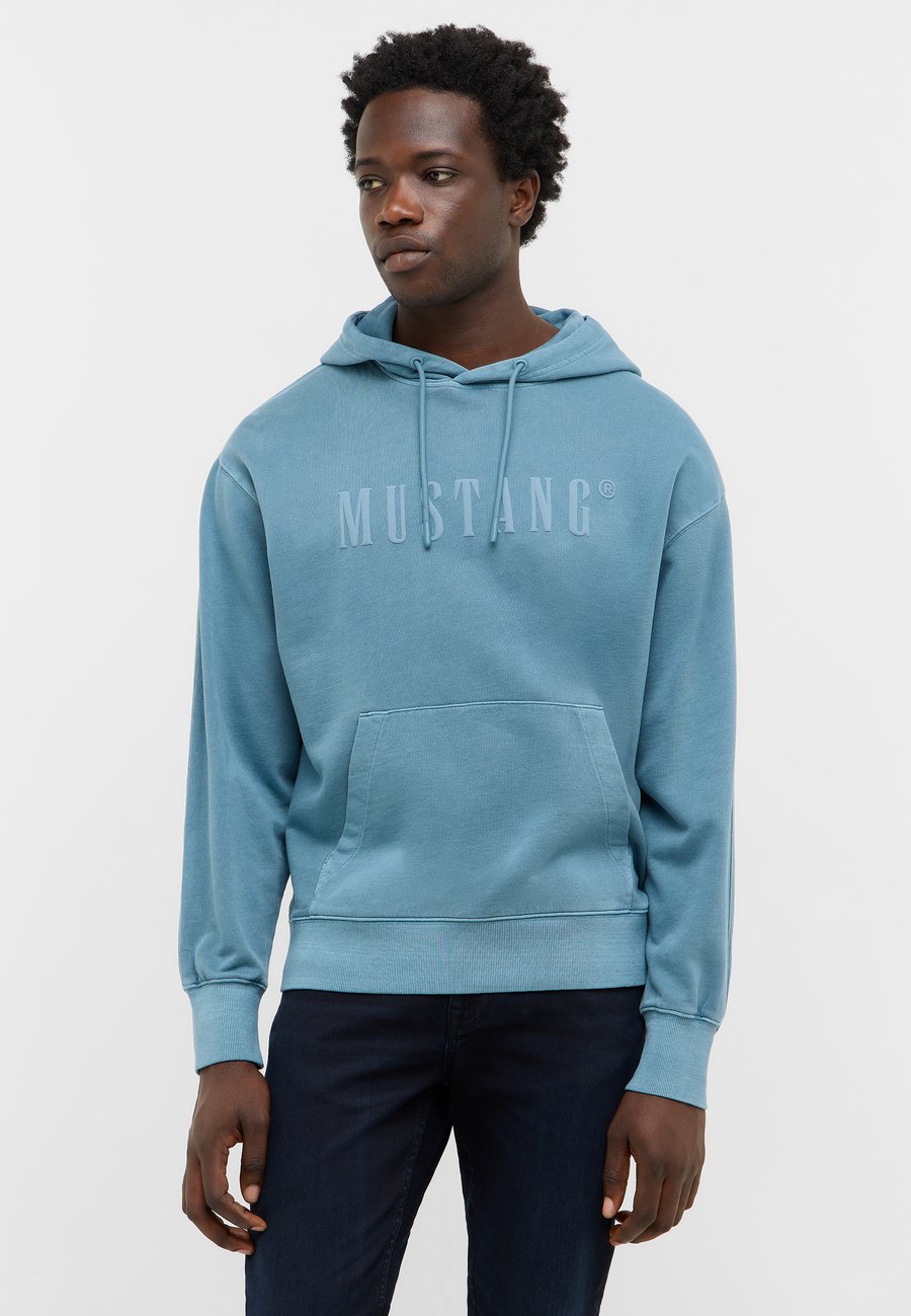 Худи Mustang Hoodie, Blau/Blue
Худи Mustang Hoodie, Blau/Blue