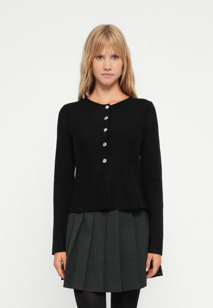 Кардиган ONLY ONLMELLI O NECK BUTTON, Black/Anthracite
Кардиган ONLY ONLMELLI O NECK BUTTON, Black/Anthracite