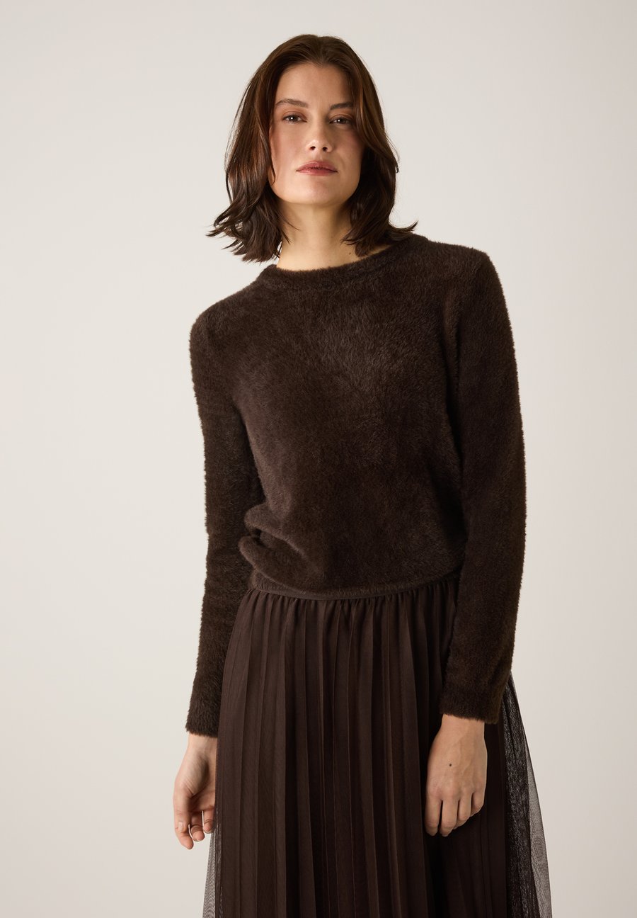 Джемпер More & More SUPERWEICHER HAARIGER KUSCHELPULLOVER, Espresso Brown/Brown
Джемпер More & More SUPERWEICHER HAARIGER KUSCHELPULLOVER, Espresso Brown/Brown