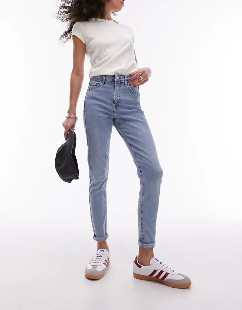 Джинсы Topshop Jamie с потертостями
Джинсы Topshop Jamie с потертостями