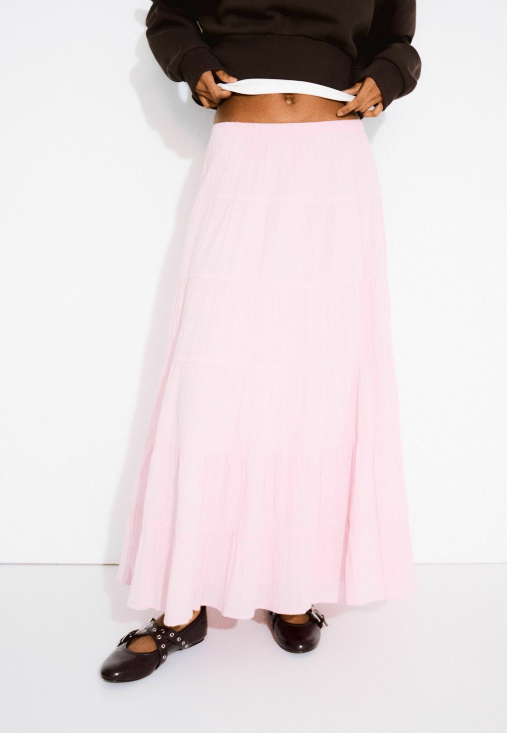 Юбка макси Bershka, светло-розовый
Юбка макси Bershka, светло-розовый