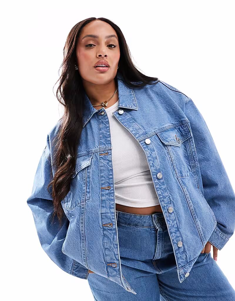 Джинсовая куртка свободного кроя в стиле 90-х от ASOS DESIGN Curve, средне-синяя ASOS Curve
Джинсовая куртка свободного кроя в стиле 90-х от ASOS DESIGN Curve, средне-синяя ASOS Curve