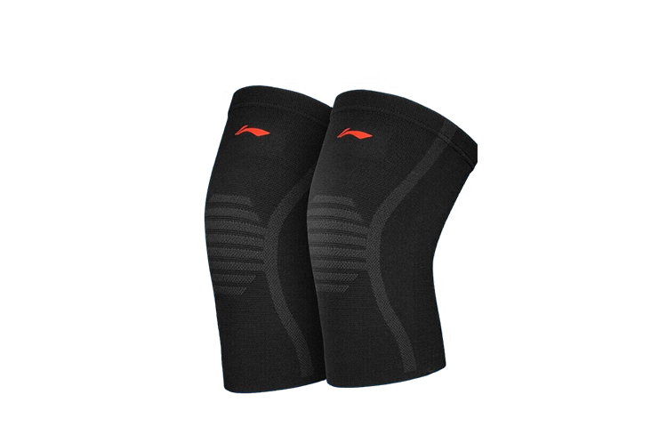 Наколенники LINING
Наколенники LINING