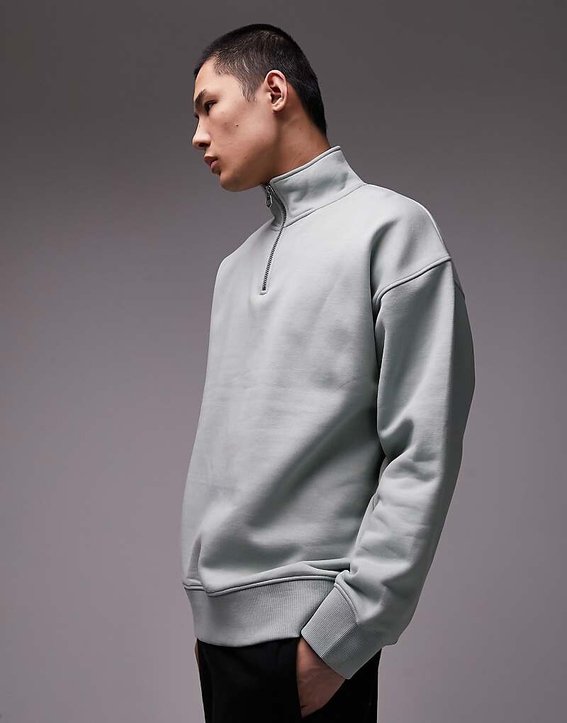 Качественная толстовка Topman из плотной ткани шалфейного цвета с короткой молнией и непринужденной посадкой
Качественная толстовка Topman из плотной ткани шалфейного цвета с короткой молнией и непринужденной посадкой