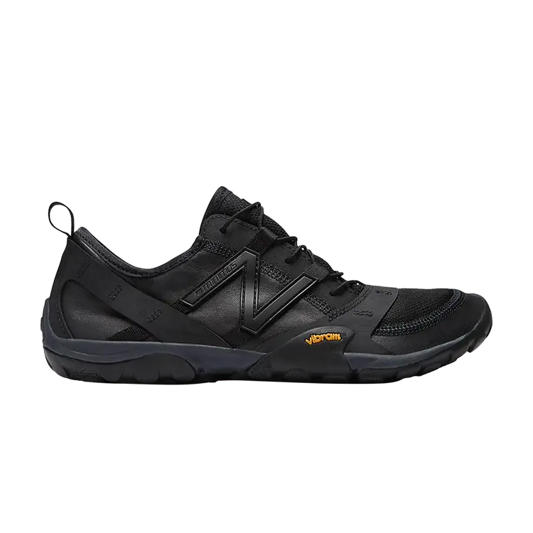 Кроссовки New Balance Issey Miyake x MT10O, черный
Кроссовки New Balance Issey Miyake x MT10O, черный