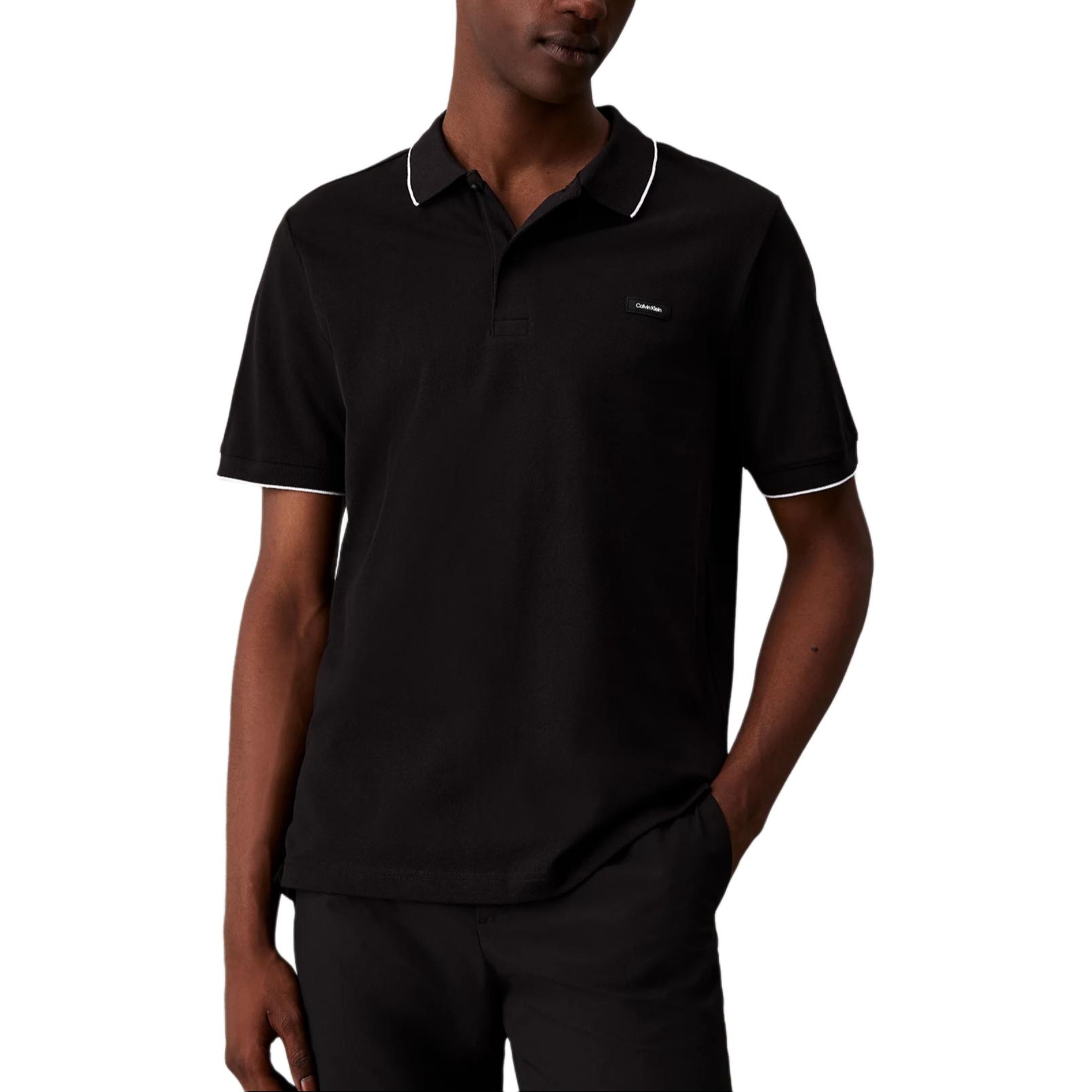 Поло с логотипом на заплатке Calvin Klein, черный
Поло с логотипом на заплатке Calvin Klein, черный