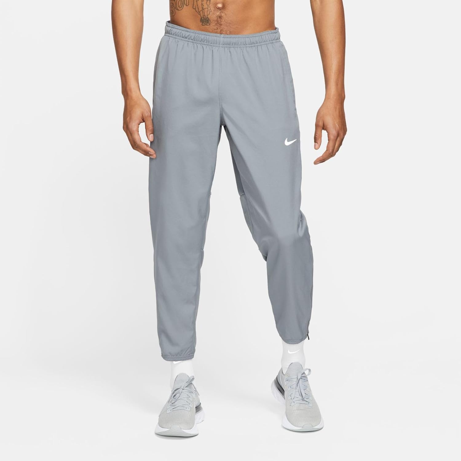 Nike Мужская спортивная обувь, Smoke Grey/Reflective Silv
Nike Мужская спортивная обувь, Smoke Grey/Reflective Silv