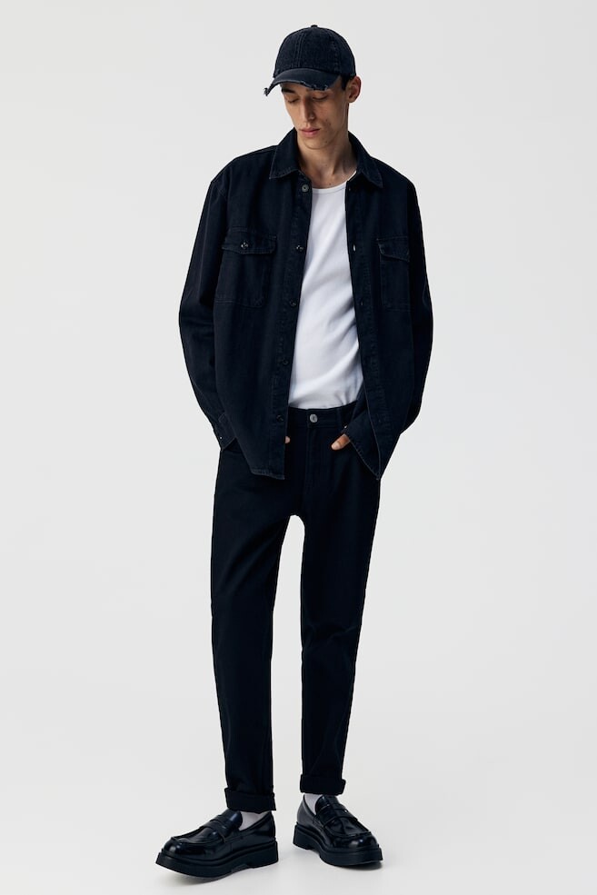 Обычные зауженные джинсы H&M, черный
Обычные зауженные джинсы H&M, черный