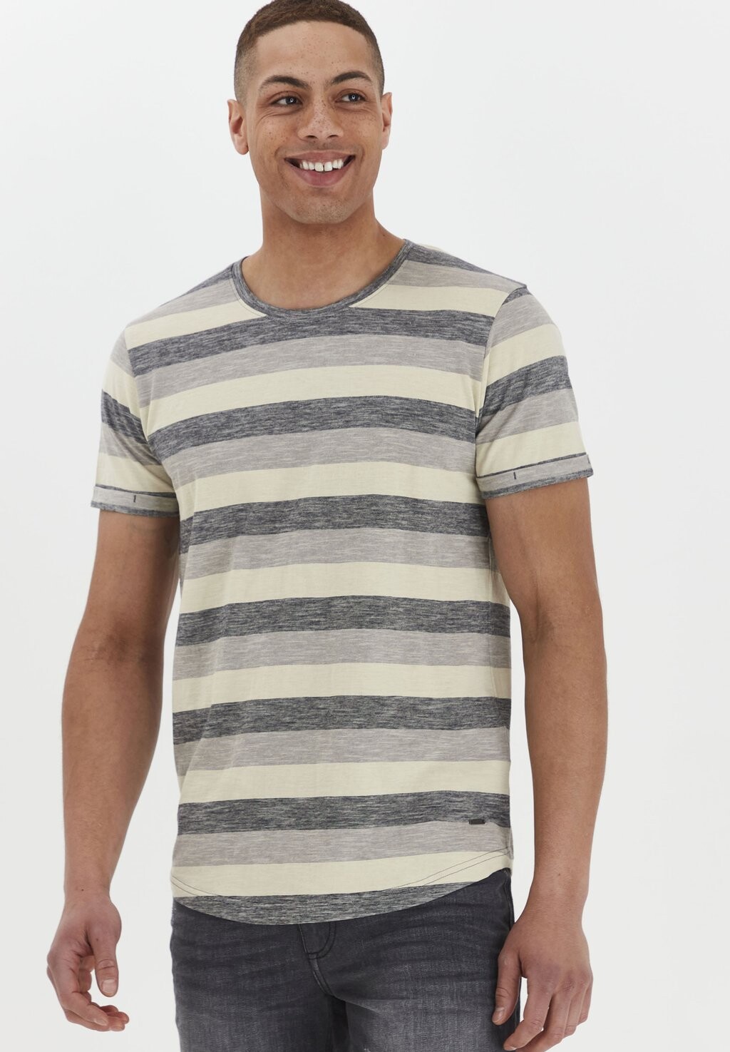 Футболка с принтом RUNDHAL THICCO Solid, цвет black
Футболка с принтом RUNDHAL THICCO Solid, цвет black