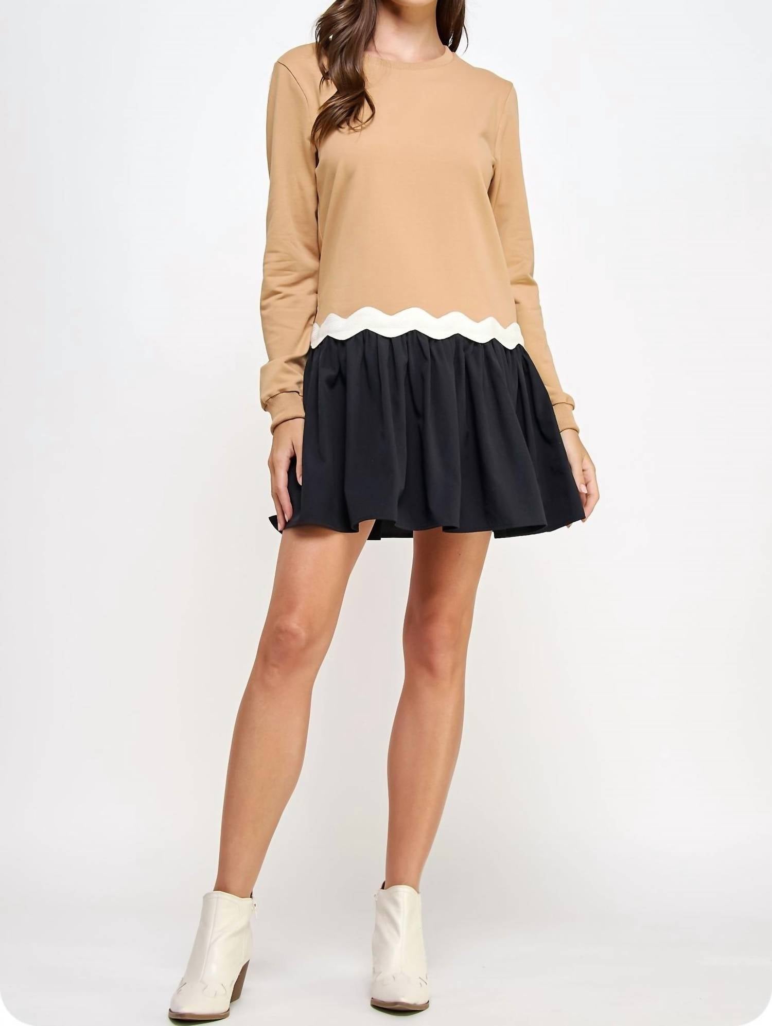 Платье Penny с цветными блоками и рюшами в бежево-разноцветной гамме Strut & Bolt
Платье Penny с цветными блоками и рюшами в бежево-разноцветной гамме Strut & Bolt