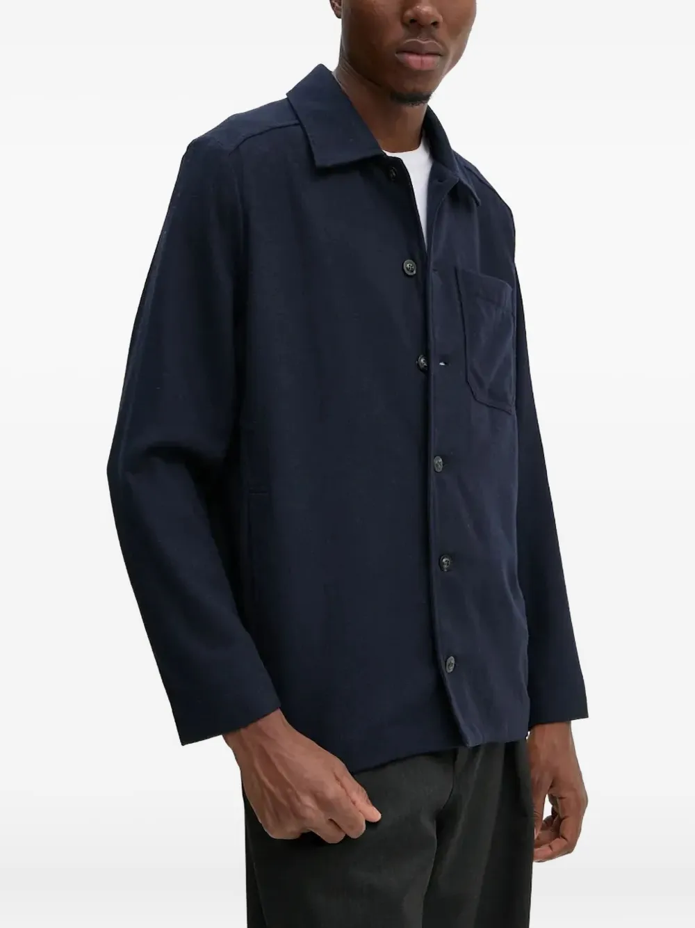 Куртка с застежкой на пуговицы и накладными карманами A.P.C.
Куртка с застежкой на пуговицы и накладными карманами A.P.C.