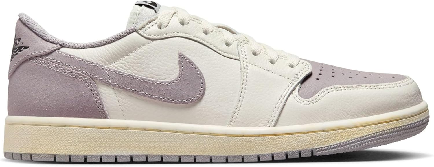 Мужские кроссовки Nike Air Jordan 1 Low OG, Sail Black Atmosphere Grey
Мужские кроссовки Nike Air Jordan 1 Low OG, Sail Black Atmosphere Grey