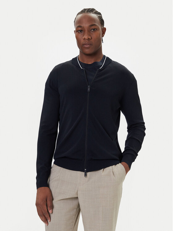 Свитер regular fit 7600-85570D Bugatti, синий
Свитер regular fit 7600-85570D Bugatti, синий