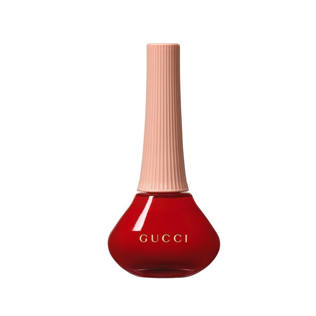 Лак для ногтей nail lacquer à ongles Gucci, nr. 25 goldie red, объем 10 мл
Лак для ногтей nail lacquer à ongles Gucci, nr. 25 goldie red, объем 10 мл