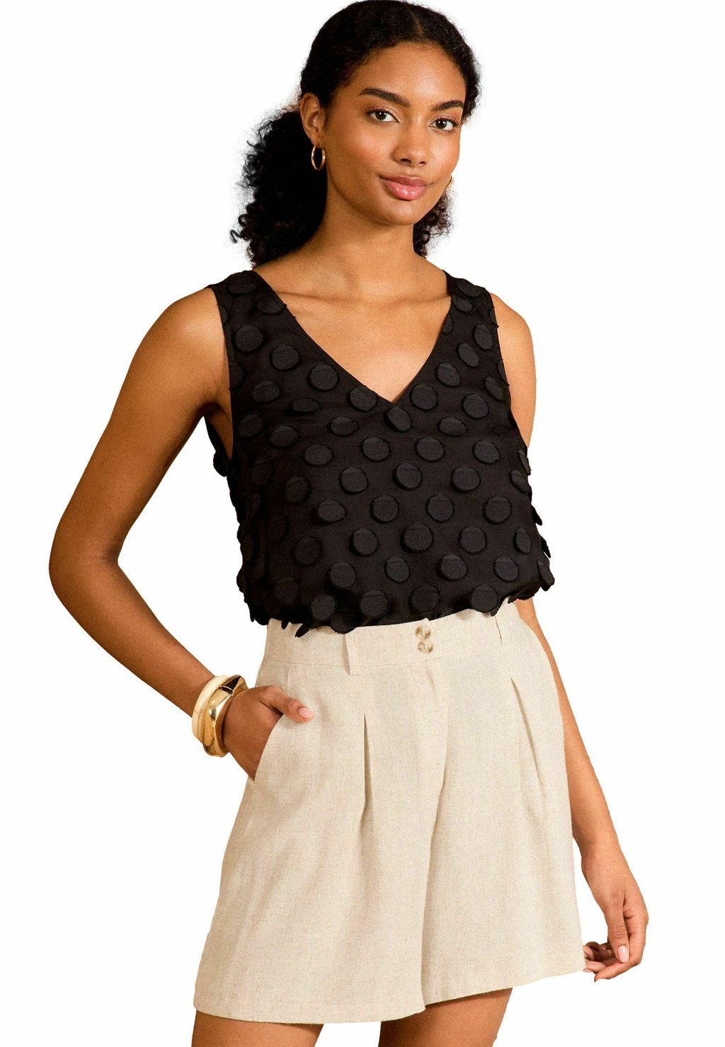 Шорты REGULAR FIT Love & Roses, бежевый
Шорты REGULAR FIT Love & Roses, бежевый