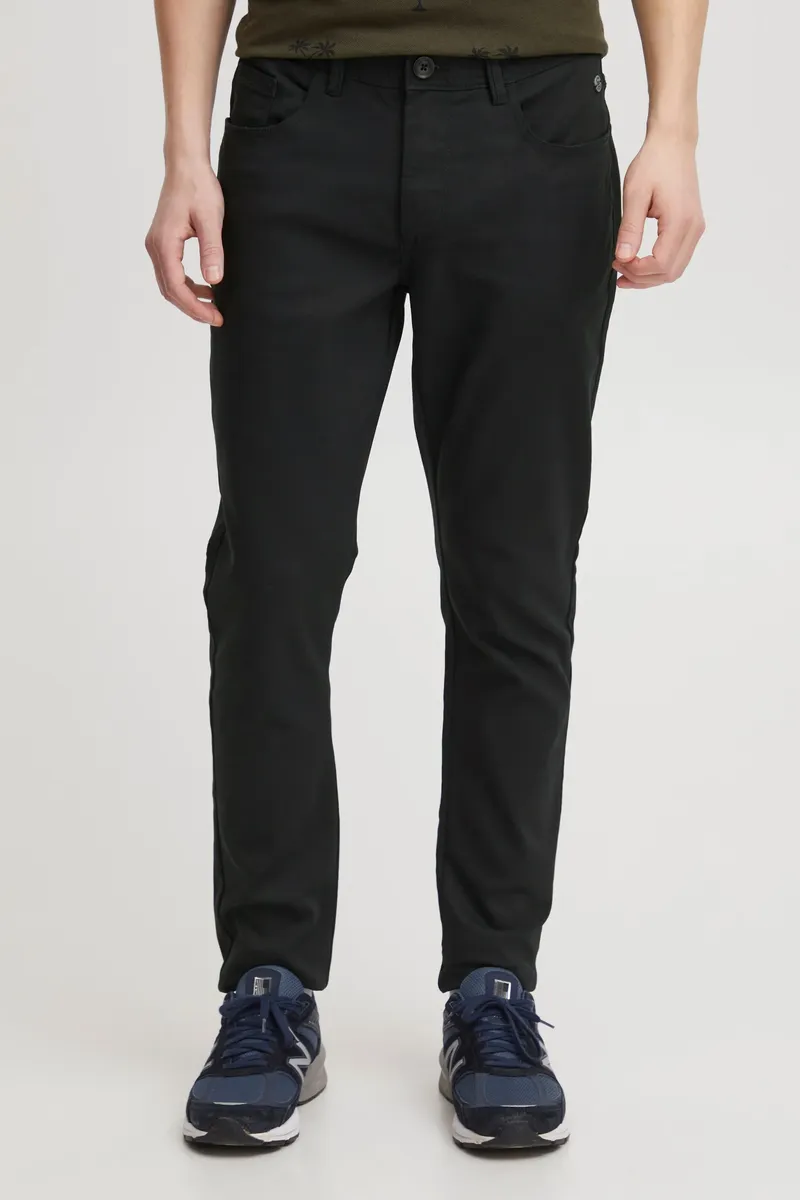 Брюки-чиносы из смесового материала "BLEND BHNewbury", черный
Брюки-чиносы из смесового материала "BLEND BHNewbury", черный