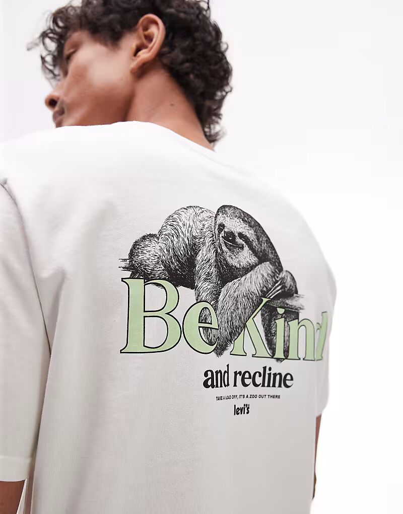 Футболка Levi's Be Kind с принтом на спине, свободного кроя, бежевого цвета
Футболка Levi's Be Kind с принтом на спине, свободного кроя, бежевого цвета